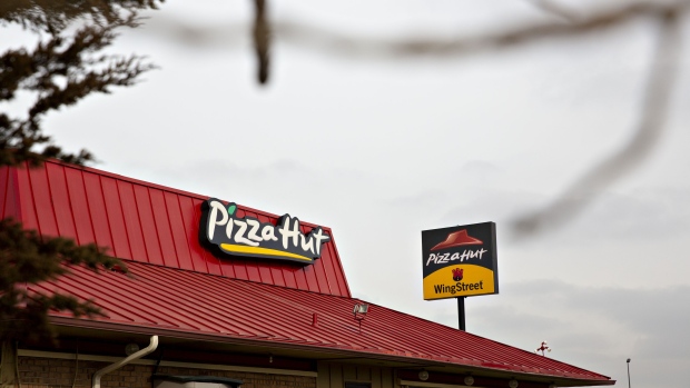 Pizza Hut S Struggling Turnaround Weighs On Yum Brands Results