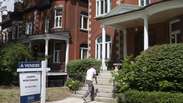 Homebuyers rushing to lock in mortgage pre-approvals ahead of BoC rate hikes: Toronto realtor