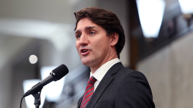 Trudeau imposes vaccine requirement on air, rail travellers