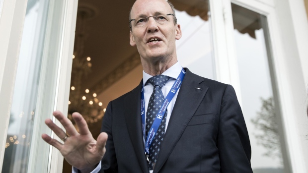 Klaas Knot, president of De Nederlandsche Bank NV, gestures as he speaks to members of the media during the 30th edition of "The Outlook for the Economy and Finance," workshop organized by the European House - Ambrosetti in Cernobbio, near Como, Italy, on Saturday, April 6, 2019. The workshop, attended by central bankers, politicians and executives, looks at the European economy and financial markets. Photographer: Alessia Pierdomenico/Bloomberg