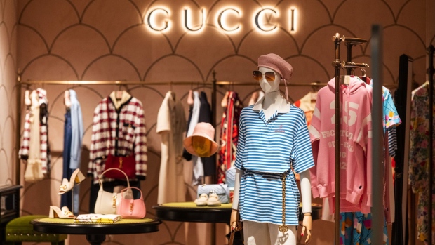 heltinde Sikker møl Gucci Growth Slows, Raising the Stakes for New Fashion Line - BNN Bloomberg