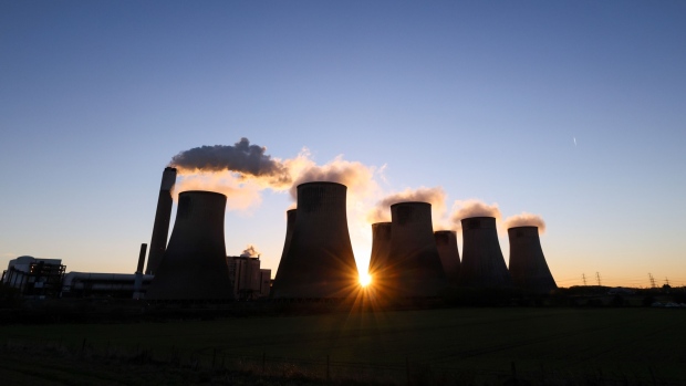 'Crazy' carbon offsets market prompts calls for regulation