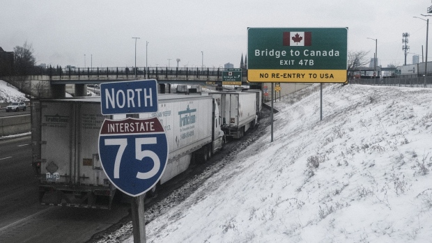 Prolonged bridge blockades could impact Canada’s growth: Macklem