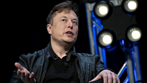 Apollo plans to lead US$1B financing for Musk’s Twitter bid