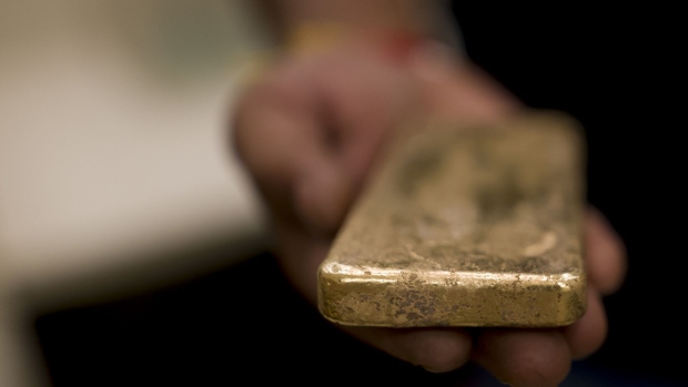 Gold hits three week low as U.K. inflation jumps again