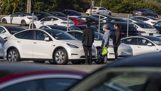 Tesla sales fall short of estimates as stronger dollar bites