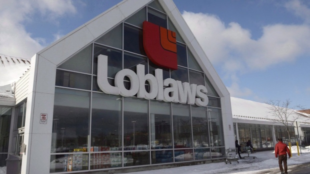 Calgary Loblaw distribution centre workers accept offer hours before lockout: union