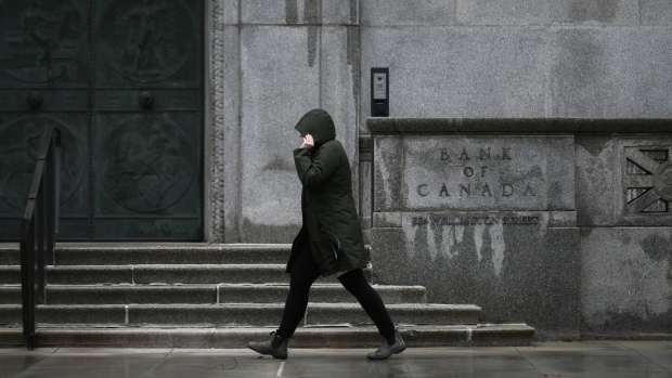 High rates hurting younger Canadians more: economics prof