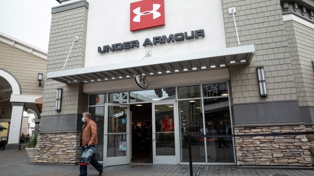 viernes Patentar Tristemente Under Armour Says More Discounting in Store for Sports Apparel - BNN  Bloomberg