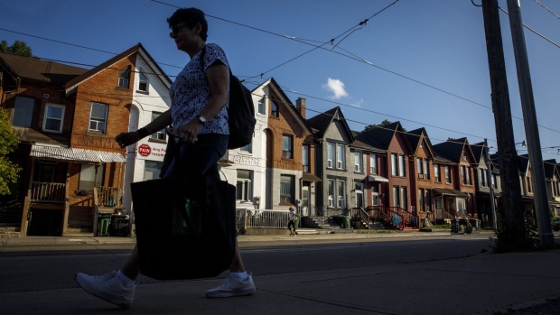 Some young Canadians are downsizing their homes to cut back on their expenses