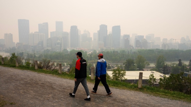 Wildfires in Western Canada decline, helping energy ouput resume