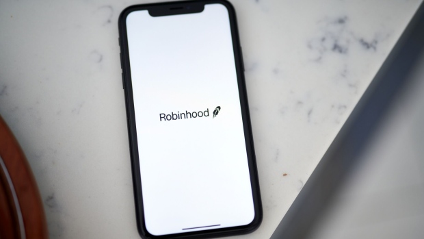 Alphabet Sheds Entire Stake in Trading App Robinhood