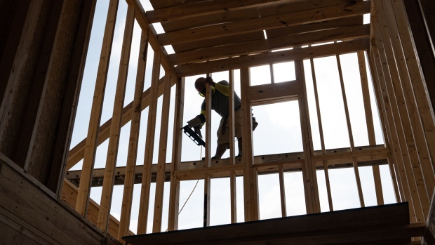 CMHC reports annual pace of housing starts down 1% in August