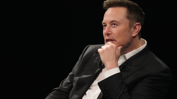 Elon Musk's Offer To Take Tesla Private Raises Eyebrows, Legal