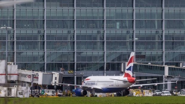 UK regulator tells Heathrow to cut fees in win for airlines