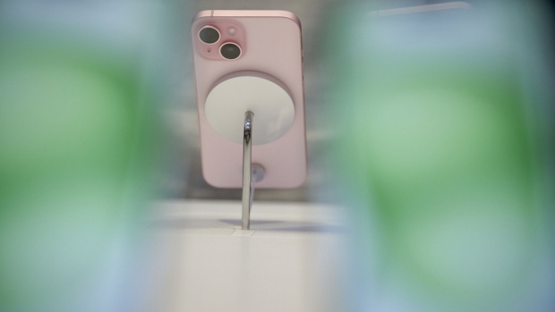 iPhone Maker Hon Hai's Profit Beats in Sign of Resilient Demand - BNN  Bloomberg