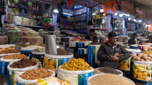 India’s Household Spending Doubles in 12 Years, Survey Shows - BNN Bloomberg