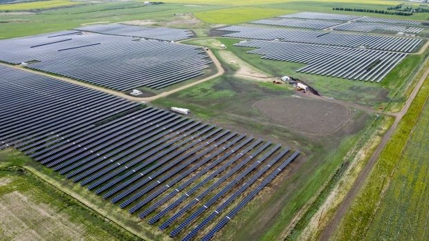 Alberta renewables sector fears politicization of energy as moratorium ends