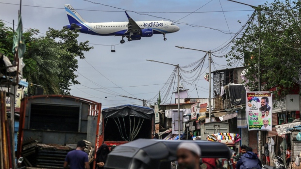 India's Biggest Airline Sees Capacity Growth Slowing Next Year - BNN  Bloomberg