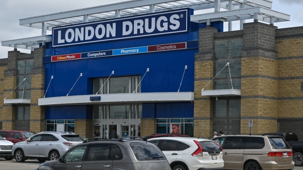 The Daily Chase: London Drugs closes its doors on cyber precaution