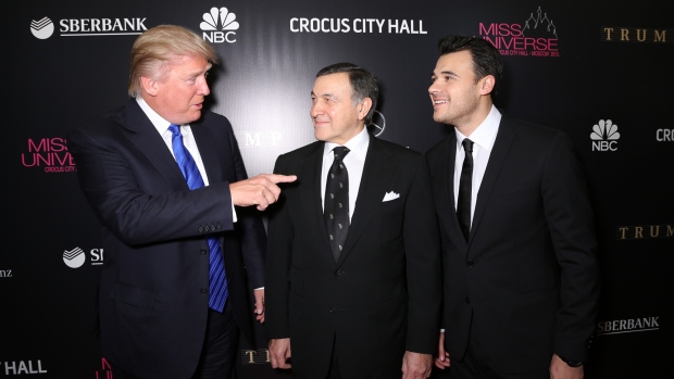MOSCOW, RUSSIA - NOVEMBER 09: Donald Trump, Aras Agalarov and Emin Agalarov attend the red carpet at Miss Universe Pageant Competition 2013 on November 9, 2013 in Moscow, Russia. (Photo by Victor Boyko/Getty Images)