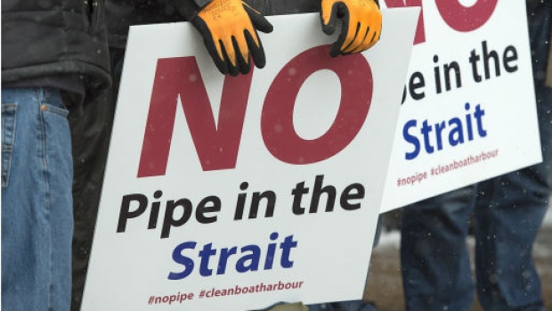 No pipe in the Strait