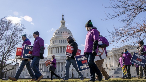 Demonstrators arrive at a protest hosted by the National Air Traffic Controllers Association on Capitol Hill in Washington, D.C. on Jan. 10, 2019. Photographer: Alex Wroblewski/Bloomberg