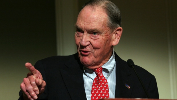 UNITED STATES - APRIL 11: John "Jack" Bogle Sr., founder of Vanguard Group, speaks at the Council of Institutional Investors spring luncheon in Washington D.C. April 11, 2005. (Photo by Ken Cedeno/Bloomberg via Getty Images)