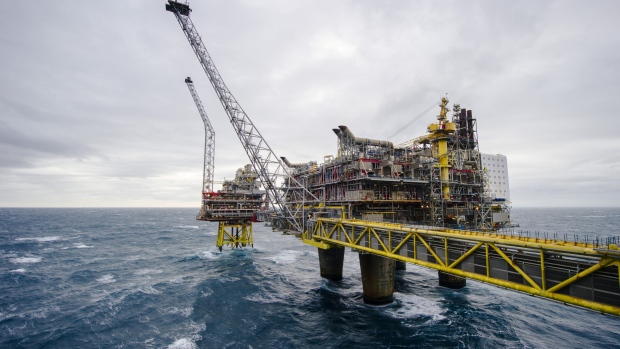 An offshore platform in the Oseberg North Sea oil field 140kms from Bergen, Norway. 