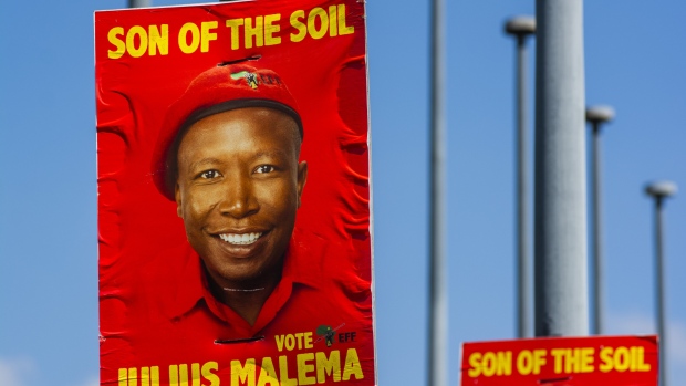 A Democratic Alliance party general election campaign poster reads 'secure our borders' in Pretoria. Photographer: Waldo Swiegers/Bloomberg
