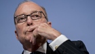 Larry Kudlow, director of the U.S. National Economic Council, pauses during a Peterson Institute For International Economics discussion in Washington, D.C., U.S., on Thursday, June 13, 2019. President Donald Trump "disagrees with Fed policy," Kudlow said while denying that the administration is trying to undermine the central banks independence. Photographer: Andrew Harrer/Bloomberg 