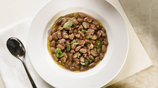 Luxurious beans, doused in olive oil. Photographer: Zack DeZon/Bloomberg