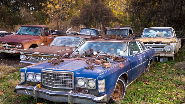 UNITED STATES - NOVEMBER 20: Ford auto limo in graveyard of abandoned rusty old American automobiles gas guzzlers, MIssissippi, Louisiana USA (Photo by Tim Graham/Getty Images)