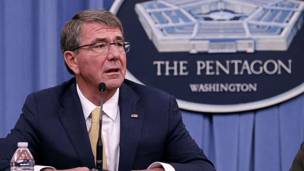 ARLINGTON, VA - JANUARY 10: U.S. Defense Secretary Ash Carter holds a news conference at the Pentagon January 10, 2017 in Arlington, VA. Carter and Chairman of the Joint Chiefs of Staff Marine Gen. Joseph Dunford Jr. took questions about Turkey, Russia, North Korea, the Islamic State terrorist group and the future of women in the armed forces. (Photo by Chip Somodevilla/Getty Images) 