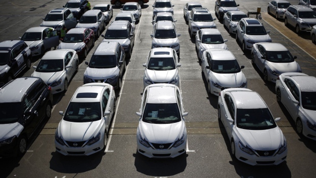 Vehicles sit parked outside the Nissan Motor Co. manufacturing facility in Smyrna, Tennessee, U.S., on Tuesday, Oct. 31, 2017. Nissan Motor Co. is scheduled to release earnings figures on November 7. Photographer: Luke Sharrett/Bloomberg