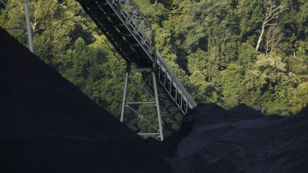 A coal conveyor stands at the Alpha Natural Resources Inc. Mammoth Preparation Plant in London, West Virginia, U.S., on Wednesday, July 18, 2018. The coal industry is likely to confront a much less threatening emissions rule from President Donald Trump's EPA, which is seeking to repeal and replace the Obama-era Clean Power Plan. Photographer: Luke Sharrett/Bloomberg