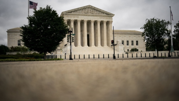 The U.S. Supreme Court building in Washington. Photographer: Al Drago/Bloomberg