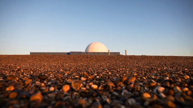 The Sizewell B nuclear power station, operated by Electricite de France SA (EDF), stands in Sizewell, U.K., on Friday, May 15, 2020. The network operator struck a deal with EDF to cut supply at its Sizewell nuclear plant by half for at least six weeks because the demand for power is 20% lower than normal as measures to contain the coronavirus have shut industry and kept people at home for weeks. Photographer: Chris Ratcliffe/Bloomberg