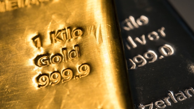 BC-Gold-Surges-to-Record-on-Signs-of-Progress-for-New-US-Stimulus