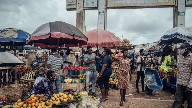 Bloomberg Best of the Year 2020: Vendors sell fresh produce on stalls during the Covid-19 pandemic at Utako Ultra Modern market in Abuja, Nigeria, on Wednesday, June 3, 2020.