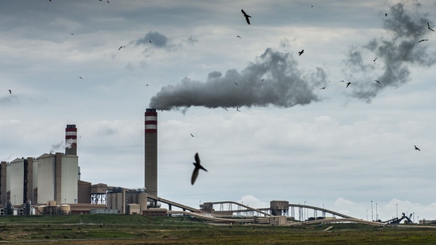 A coal-fired power station in Mpumalanga, South Africa. Photographer: Waldo Swiegers/Bloomberg