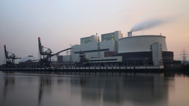 The coal-fired Kraftwerk Moorburg power plant in Hamburg. (Photo by Joern Pollex/Getty Images)