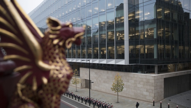 The Goldman Sachs offices in London. Photographer: Jason Alden/Bloomberg