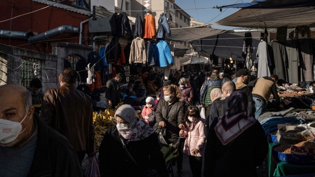 Shoppers walk through the busy Carsamba market in Istanbul, Turkey, on Wednesday, Feb. 2, 2021. Turkish inflation quickened for a fourth month as the lingering impact of a weak lira led to a broad-based rise in prices. Photographer: Nicole Tung/Bloomberg
