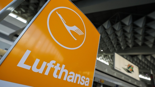 A Deutsche Lufthansa AG logo at Frankfurt Airport in Frankfurt, Germany, on Wednesday, March 3, 2021. Lufthansa report 2020 earnings on March 4. Photographer: Alex Kraus/Bloomberg
