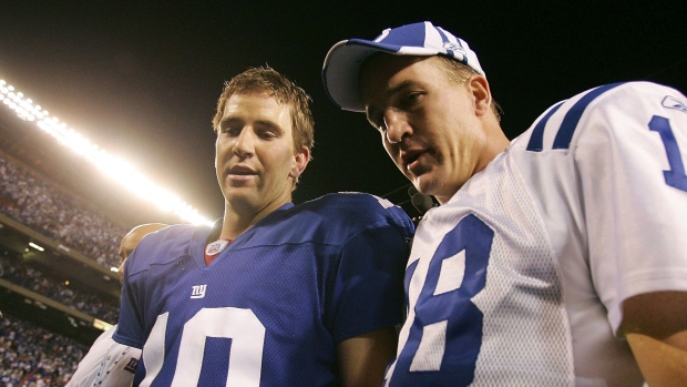 Eli and Peyton Manning during a game in East Rutherford, New Jersey in 2006.