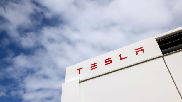 BC-A-Tesla-Big-Battery-in-Australia-Is-Burning-for-a-Fourth-Day