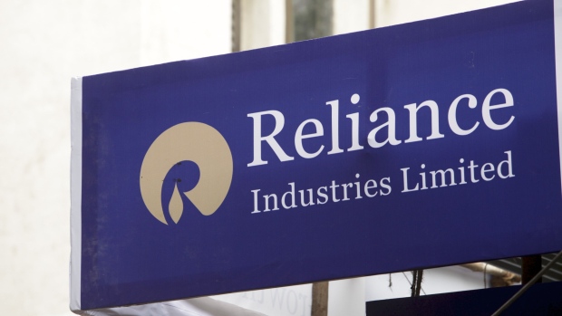 Reliance Industries Ltd., India’s biggest company by market value, plans to sell at least $1 billion of bonds in its first benchmark offering in dollars.