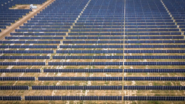 Photovoltaic modules at a solar farm on the outskirts of Gunnedah, New South Wales, Australia, on Friday, April 16, 2021. Most Australians would prefer investment in clean energy to help lift the economy out of its Covid-induced recession to the government’s plan for a "gas-fired" recovery. Photographer: David Gray/Bloomberg