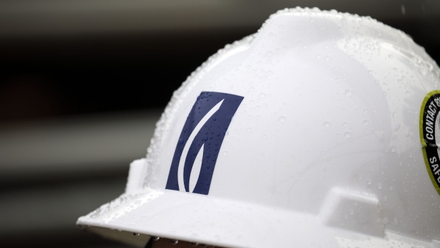 The Southern California Gas Co. logo is seen on a worker's helmet at the Southern California Gas Co. (SoCalGas) Aliso Canyon underground natural gas storage facility in the Porter Ranch neighborhood of Los Angeles, California, U.S., on Thursday, Jan. 12, 2017. Sempra Energy withdrew natural gas out of its Aliso Canyon storage field, shut after a massive leak in late 2015, for the first time in a year as chilly Southern California weather boosts customer demand. The company's SoCalGas used gas only from wells approved by state regulators, Sempra said in an e-mailed statement. Photographer: Patrick T. Fallon/Bloomberg